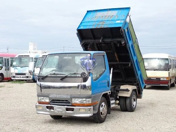 1999 Mitsubishi Canter Truck