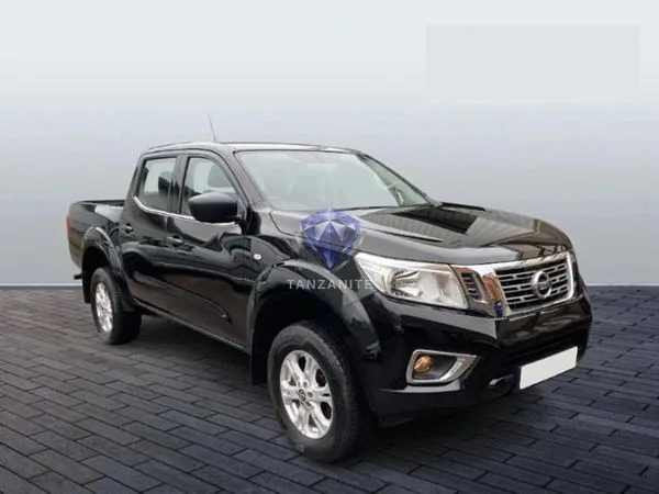 2023 Nissan Navara