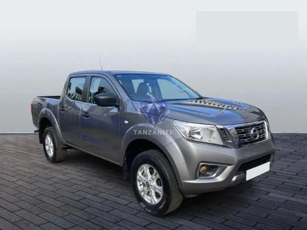 2023 Nissan Navara