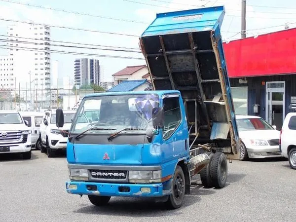 2000 Mitsubishi Canter Truck