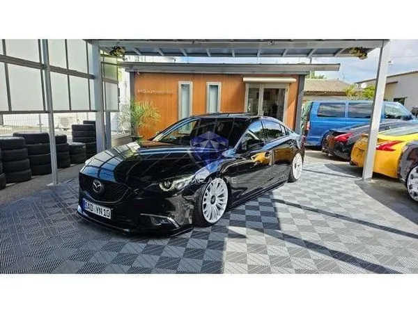 2017 Mazda Atenza