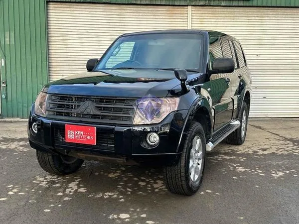 2011 Mitsubishi Pajero