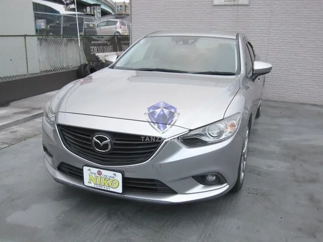 2014 Mazda Atenza