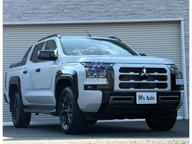 2025 Mitsubishi Triton